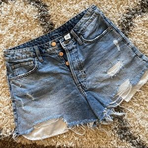 Womens H&M Denim shorts, size 8.